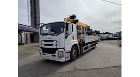 Бортовой автомобиль ISUZU с КМУ QL5180XXYAJTHY 8 тонн